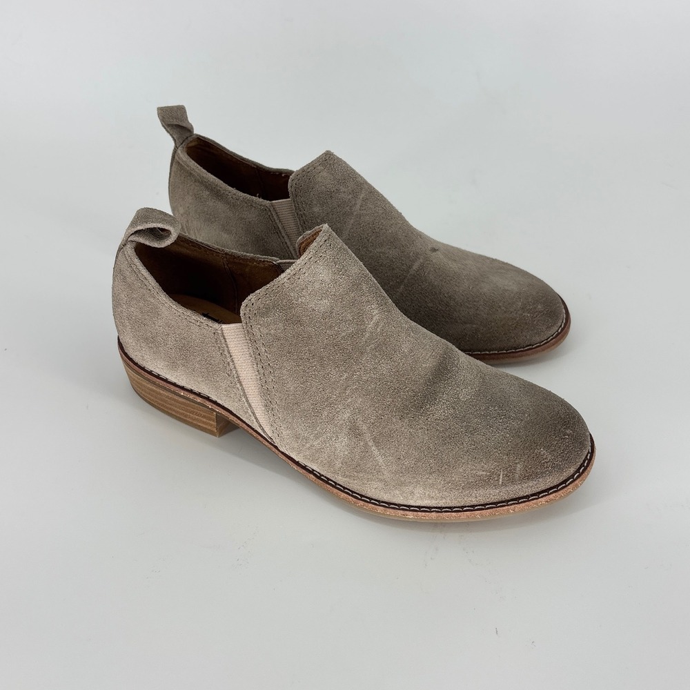 Sofft Naisbury II Suede Slip-On Shootie Light Grey Women Size 6 Slip On Low Heel